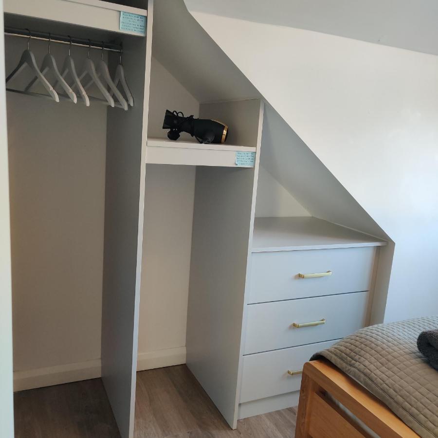 Delightful & Picturesque Modern Detached Apartment, Next To Chester Zoo, Near Park And Ride To City Centre Bagian luar foto
